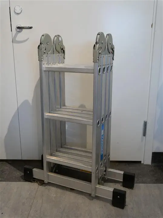 Auktion: 526 Objekt: 379